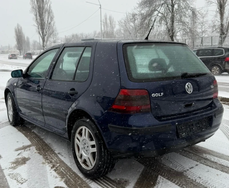 VW Golf, снимка 4 - Автомобили и джипове - 53307307