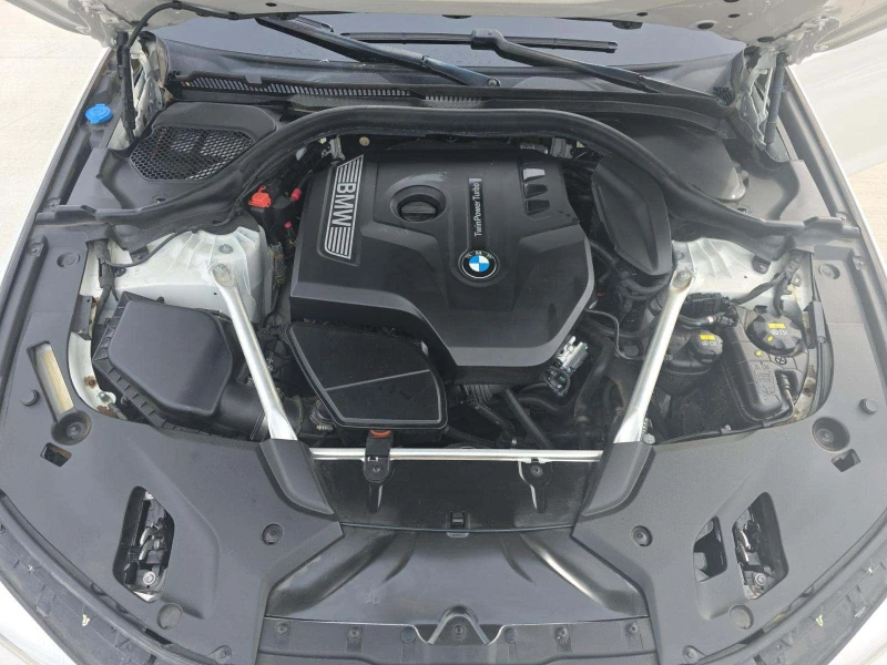 BMW 530 i SPORT LINE, снимка 10 - Автомобили и джипове - 53419473