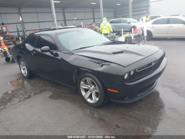 Dodge Challenger, снимка 2 - Автомобили и джипове - 49290127