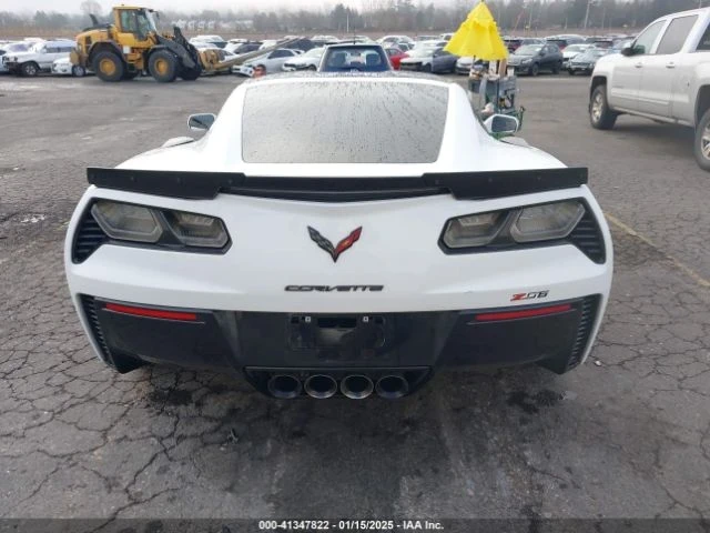 Chevrolet Corvette, снимка 4 - Автомобили и джипове - 49547705