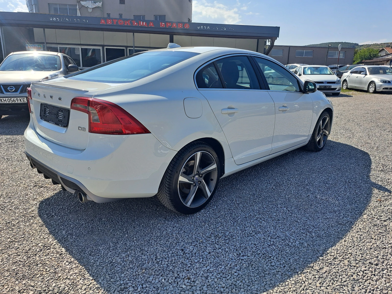 Volvo S60 2.0 D3, R desiqn, снимка 7 - Автомобили и джипове - 40702260