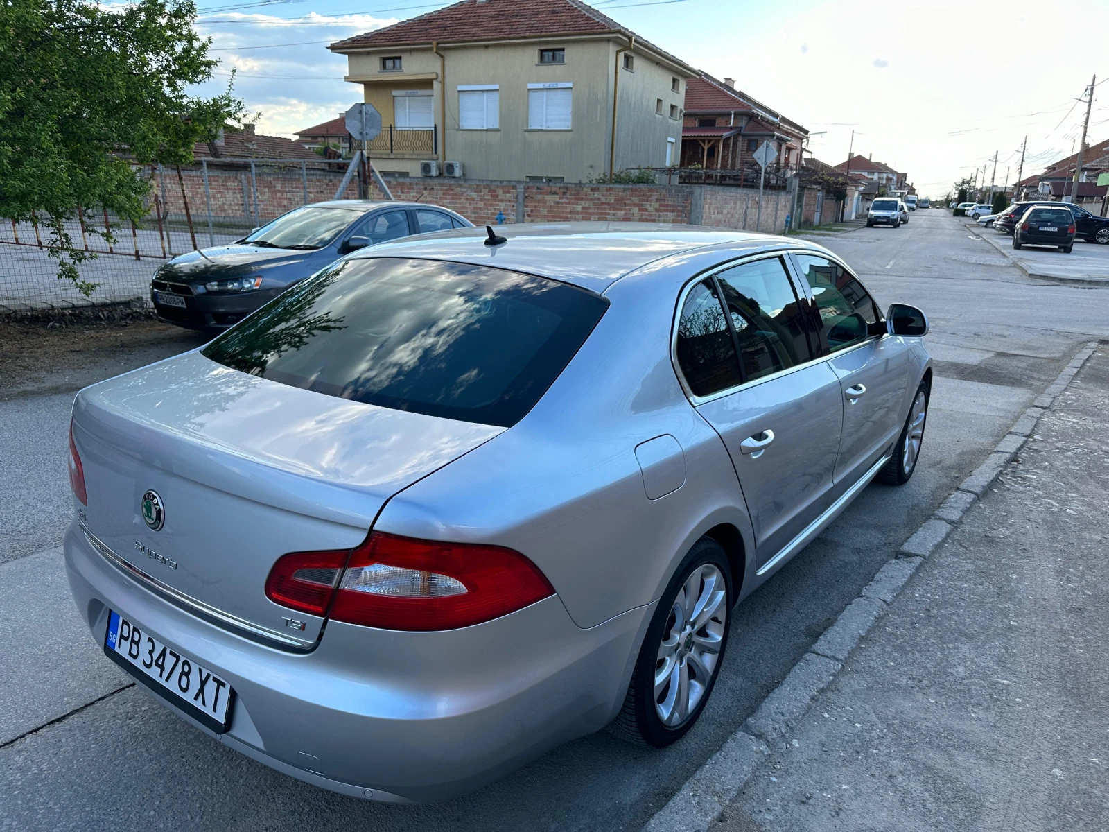 Skoda Superb  - изображение 3