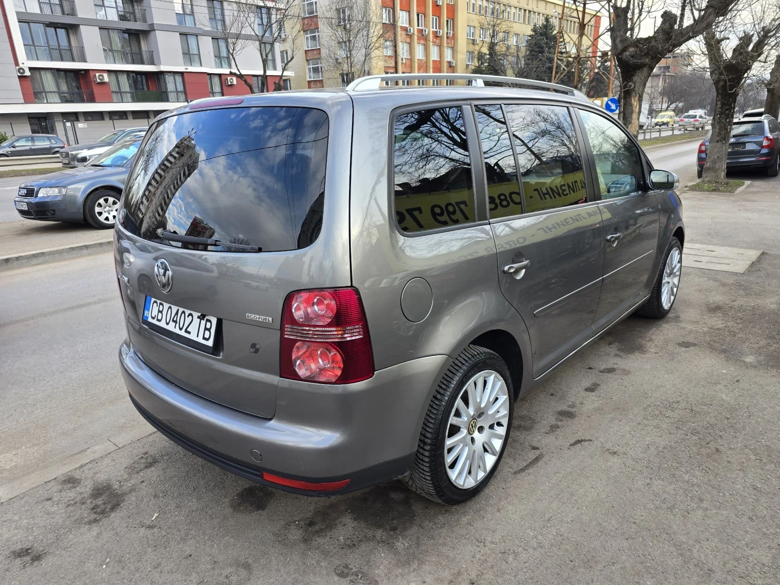 VW Touran 2.0 ECOFUEL/7 МЕСТЕН/Фабричен метан - изображение 4