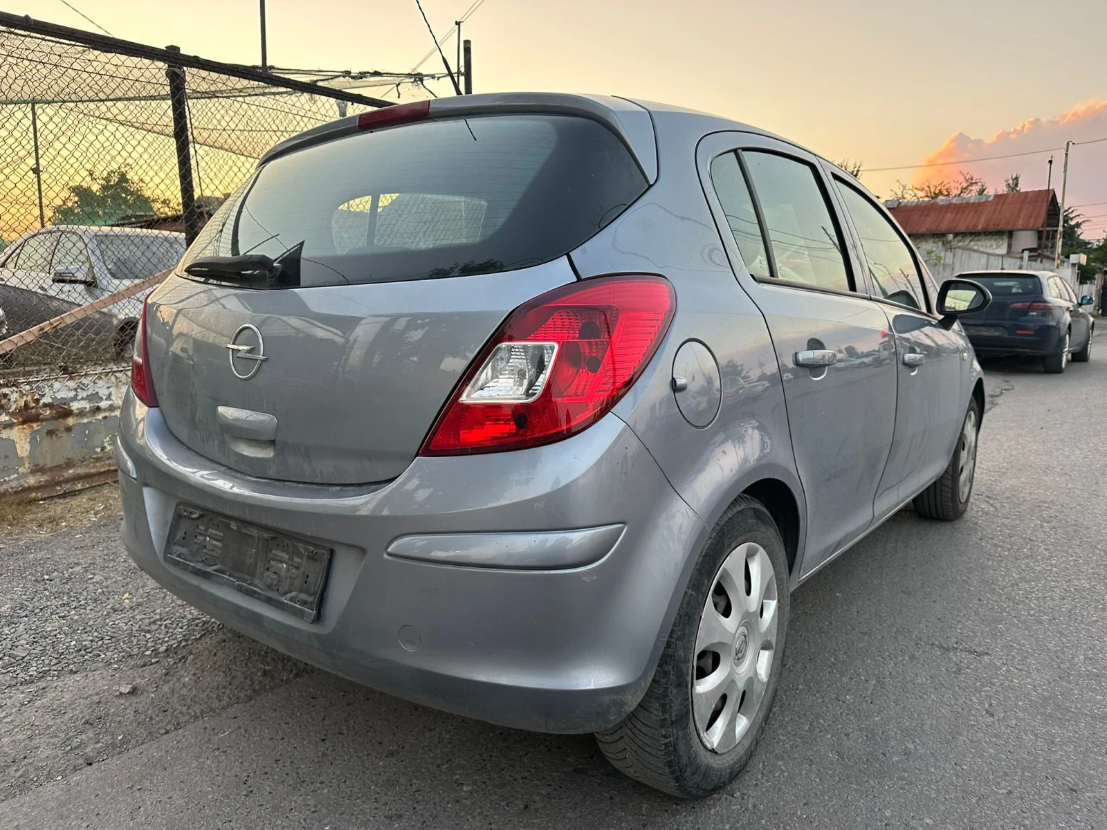 Opel Corsa 1, 300CDTI EURO4  - изображение 6