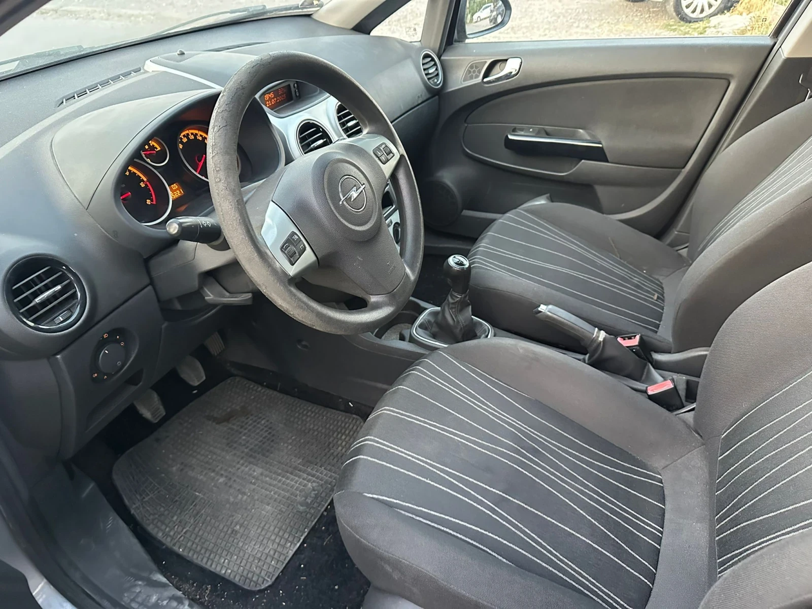 Opel Corsa 1, 300CDTI EURO4  - изображение 7