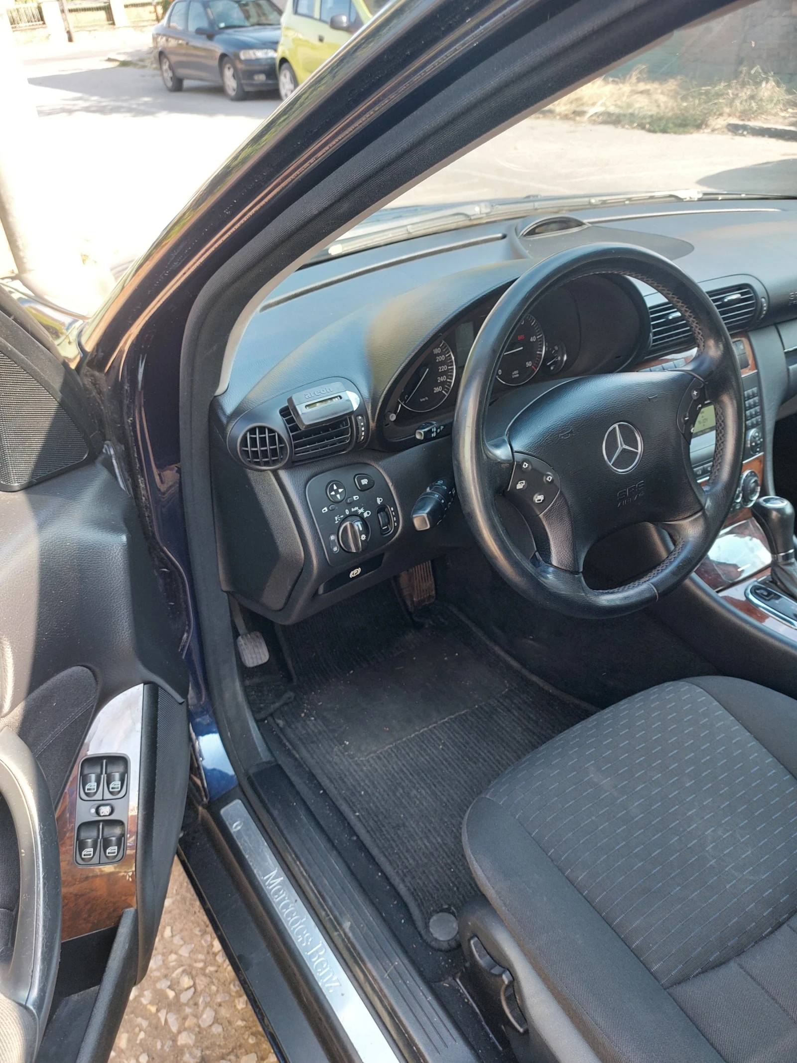 Mercedes-Benz C 220  - изображение 9