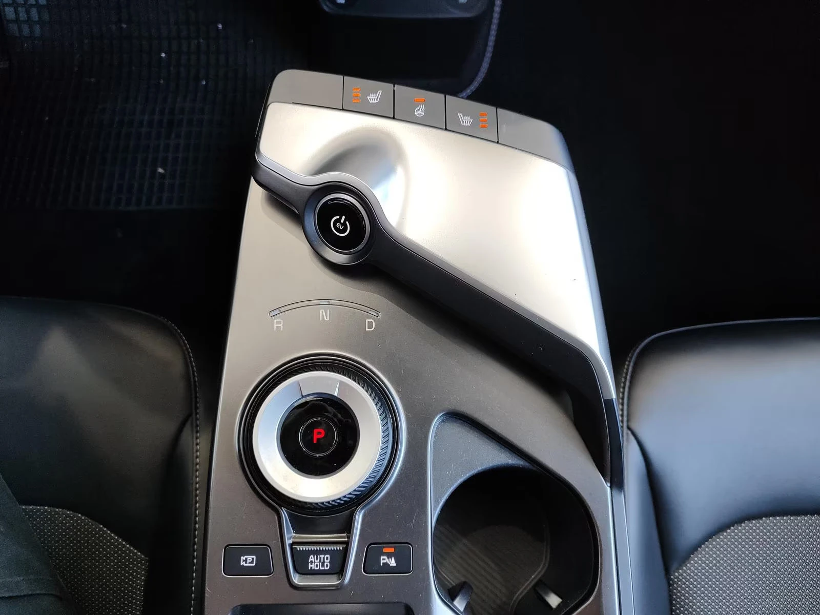 Kia EV6 2WD/170HP/CAM/NAVI/LED/KLESS/431g | Mobile.bg   13