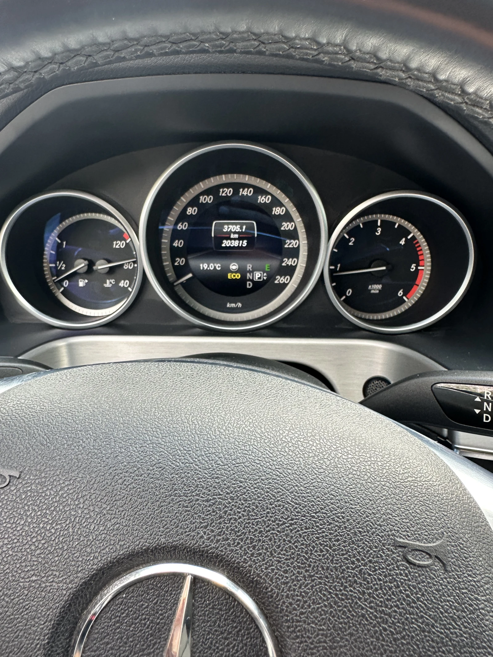 Mercedes-Benz E 250 CDI 4 matic, снимка 17 - Автомобили и джипове - 54095778
