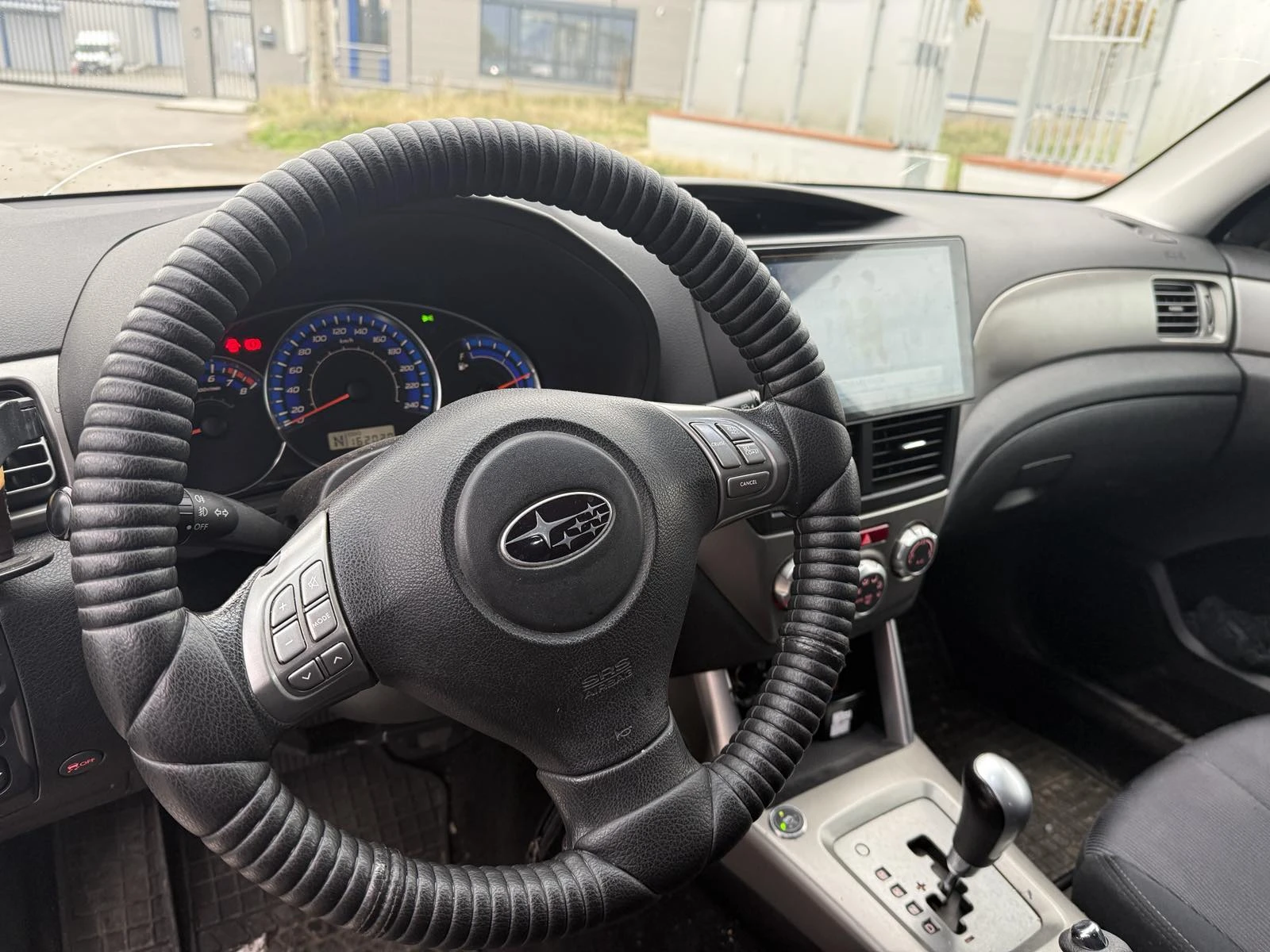 Subaru Forester 2.0 - изображение 7