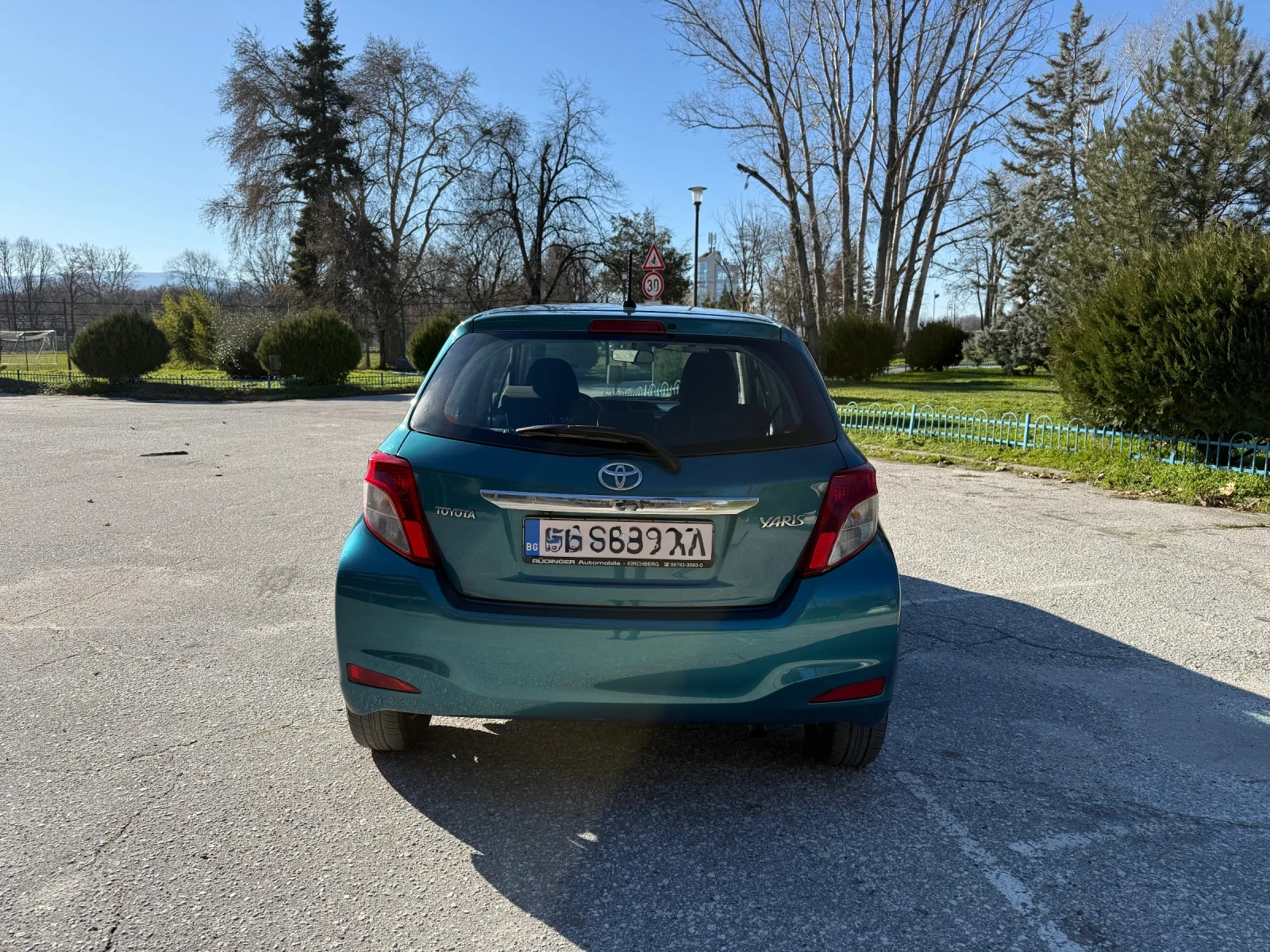 Toyota Yaris 1.33 NAVI/CAMERA/BLUETOOTH, снимка 5 - Автомобили и джипове - 53625664