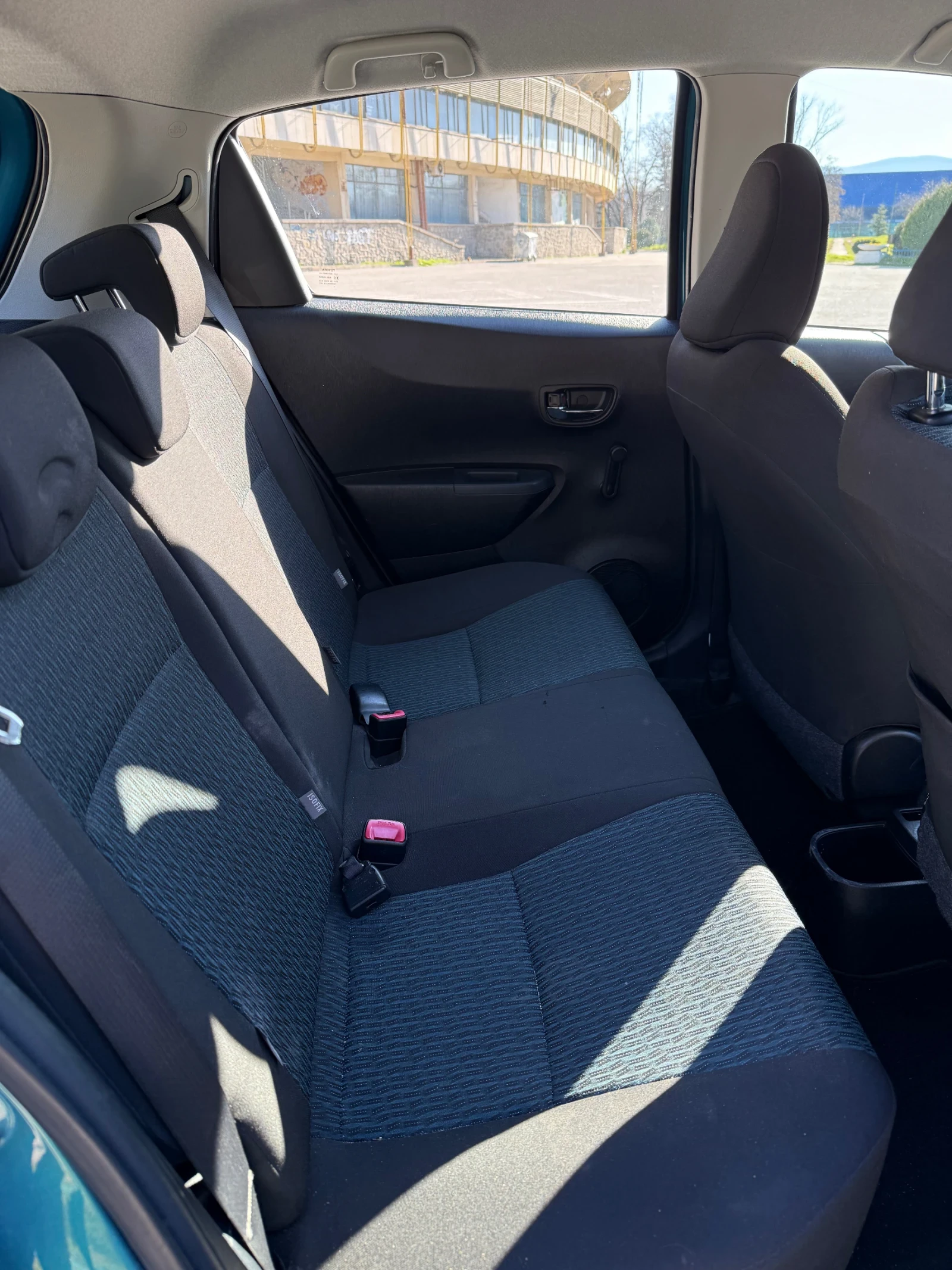 Toyota Yaris 1.33 NAVI/CAMERA/BLUETOOTH, снимка 13 - Автомобили и джипове - 53625664