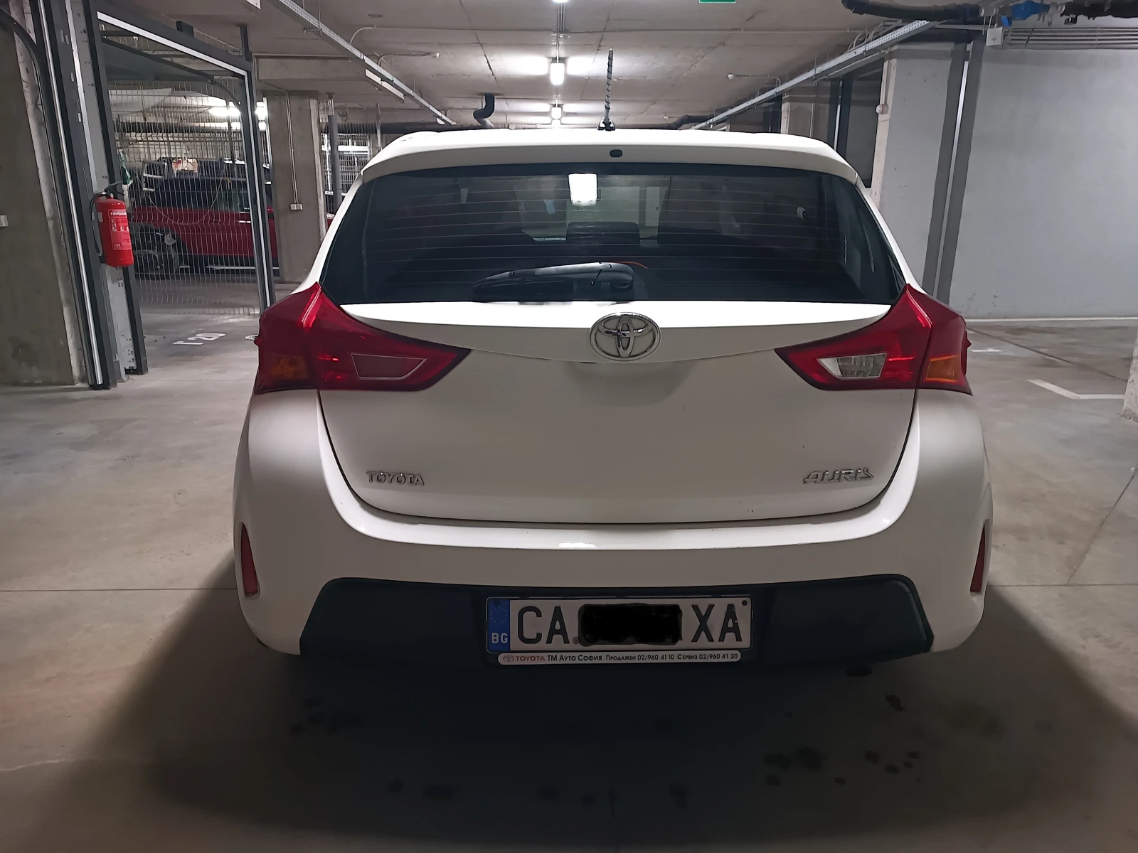 Toyota Auris  - изображение 4