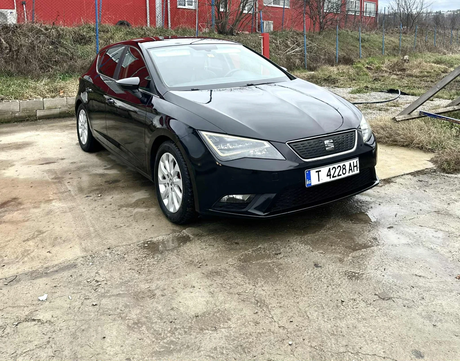 Seat Leon TDI LED NAVI KOJA, снимка 3 - Автомобили и джипове - 53802886