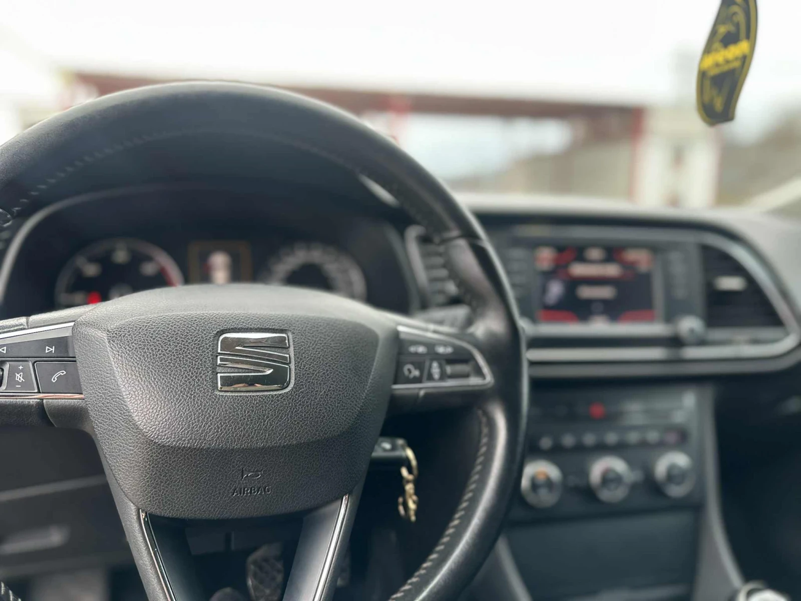 Seat Leon TDI LED NAVI KOJA, снимка 4 - Автомобили и джипове - 53802886