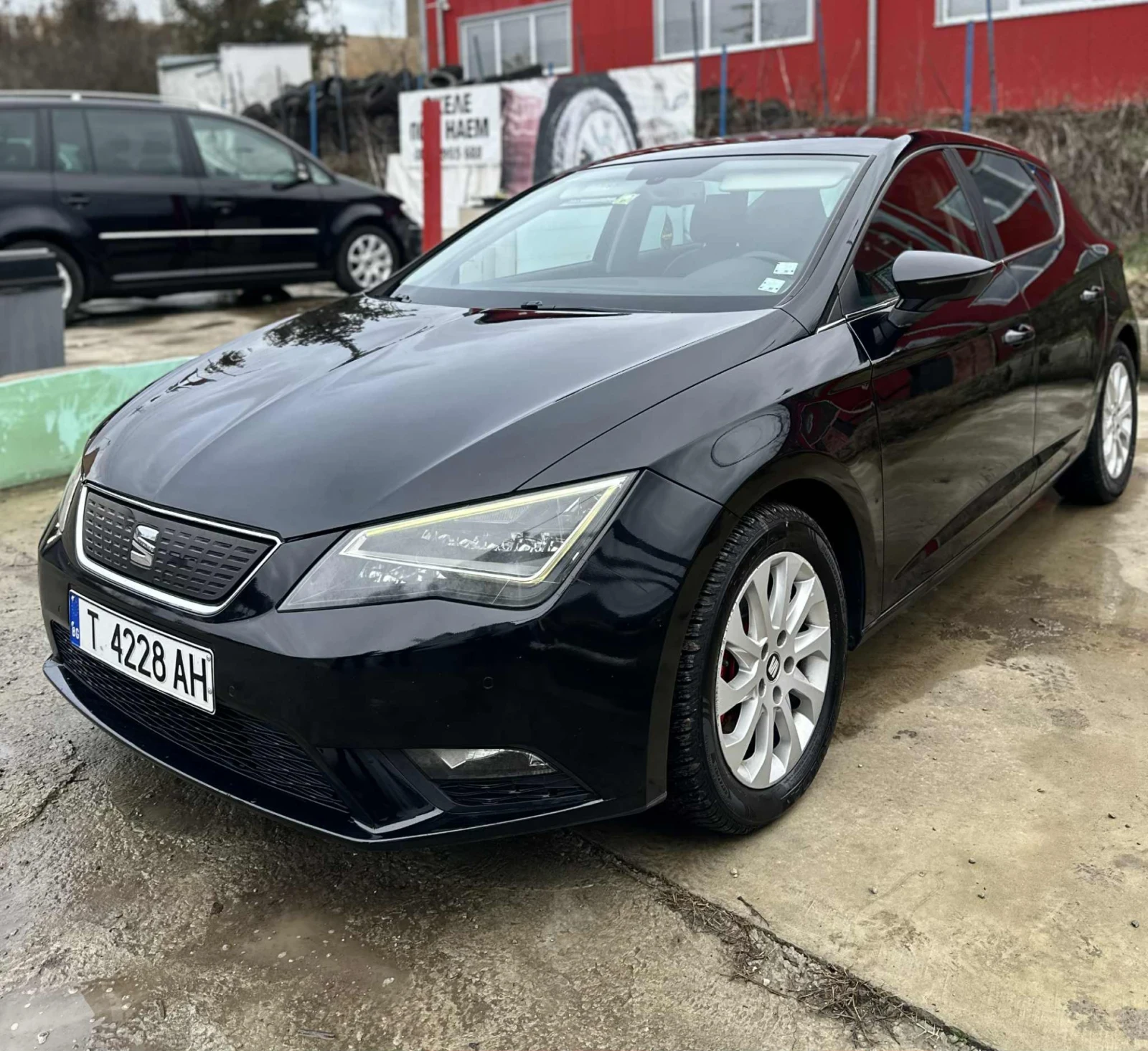 Seat Leon TDI LED NAVI KOJA, снимка 2 - Автомобили и джипове - 53802886