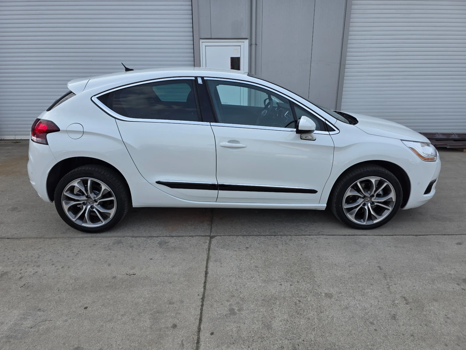 Citroen DS4 Navi Avtomat , снимка 5 - Автомобили и джипове - 54161443