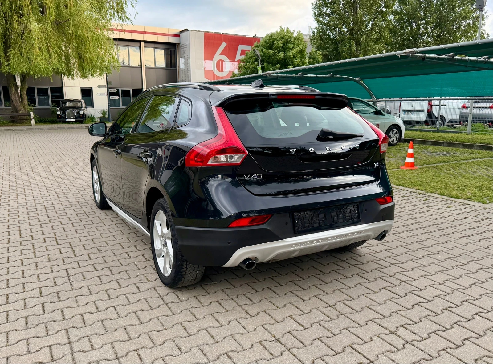 Volvo V40 Cross Country T4 * * * ТОП СЪСТОЯНИЕ !!! * * * , снимка 3 - Автомобили и джипове - 54890900