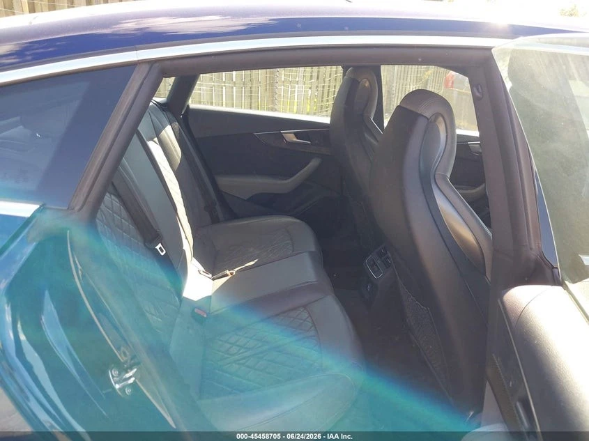 Audi S5 PREMIUM* ДИГ* ТАБЛО* ПОДГРЕВ* КАМЕРА* SUNROOF* , снимка 11 - Автомобили и джипове - 55117469