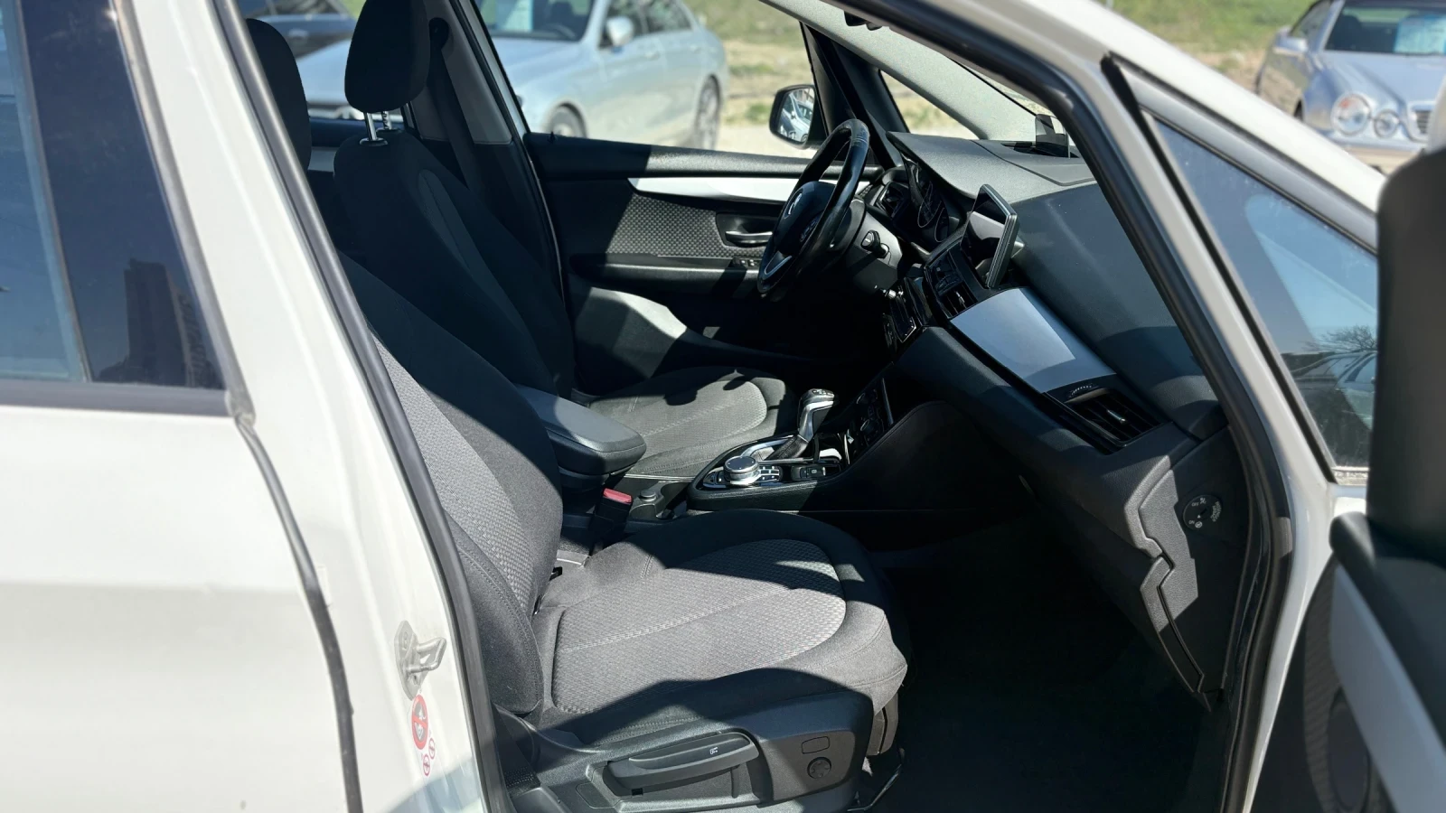BMW 218, снимка 7 - Автомобили и джипове - 55440173
