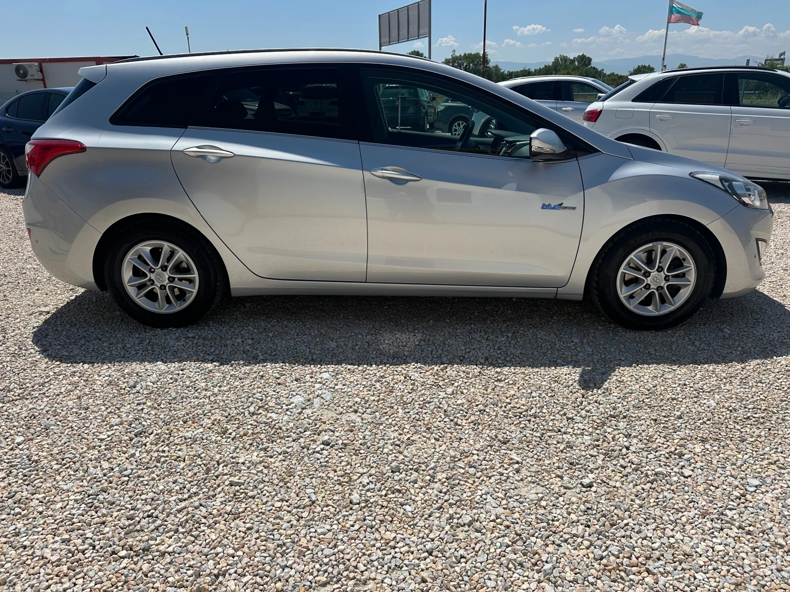 Hyundai I30 1.6i 135kc 6ck Навигация, снимка 6 - Автомобили и джипове - 55613196