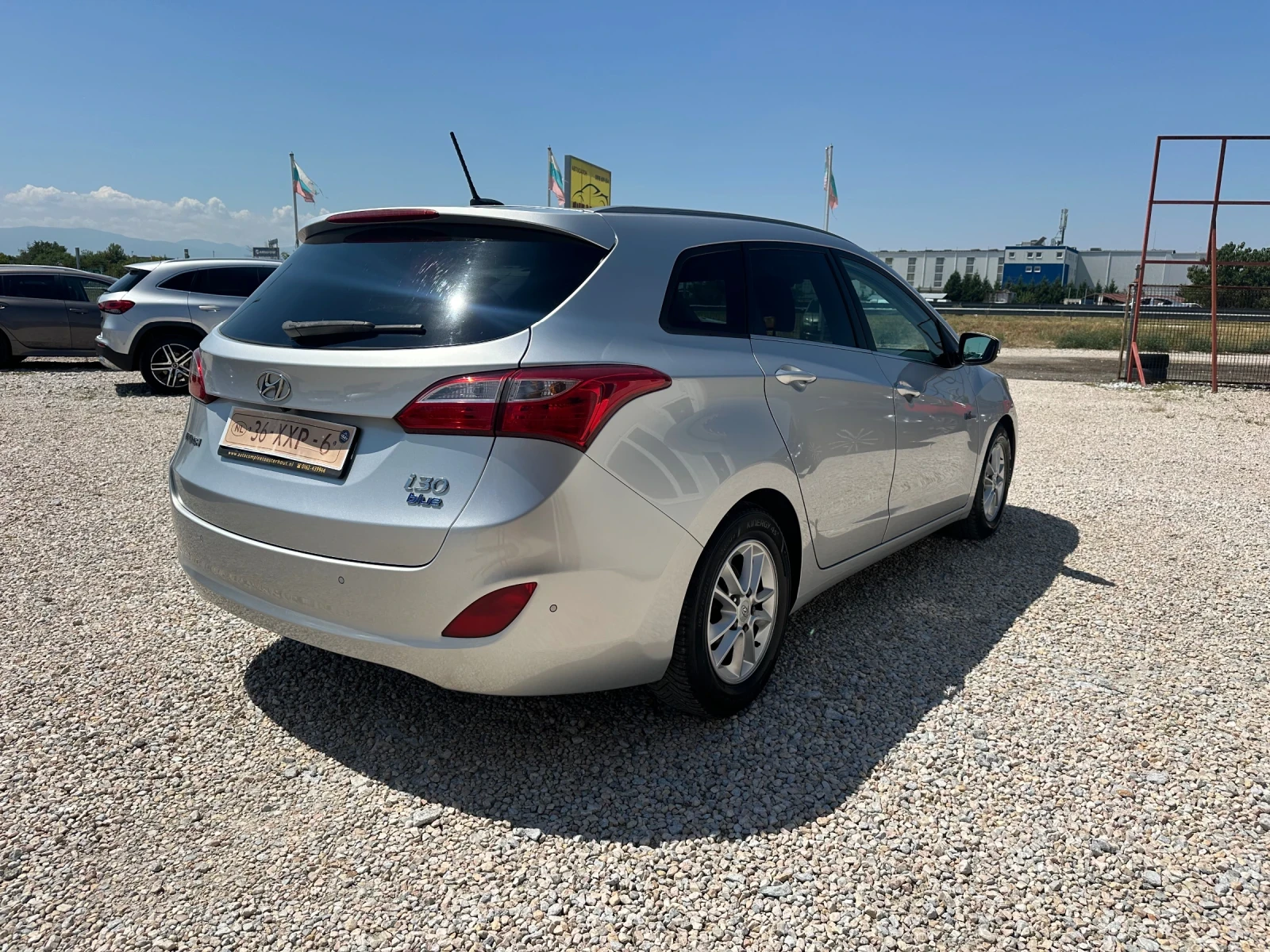 Hyundai I30 1.6i 135kc 6ck Навигация, снимка 5 - Автомобили и джипове - 55613196