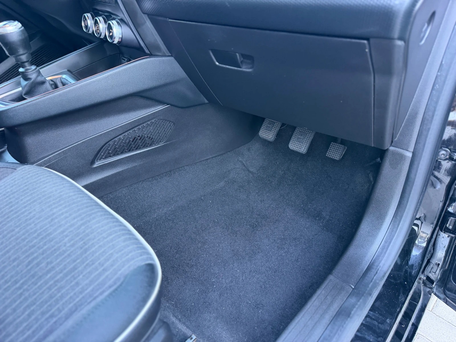 Renault Clio 1.5d/90hp/NAVI/Digital/, снимка 13 - Автомобили и джипове - 56353982