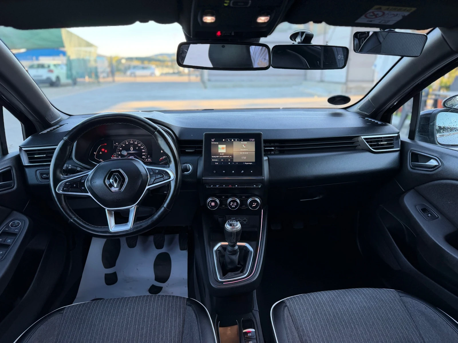 Renault Clio 1.5d/90hp/NAVI/Digital/, снимка 7 - Автомобили и джипове - 56353982