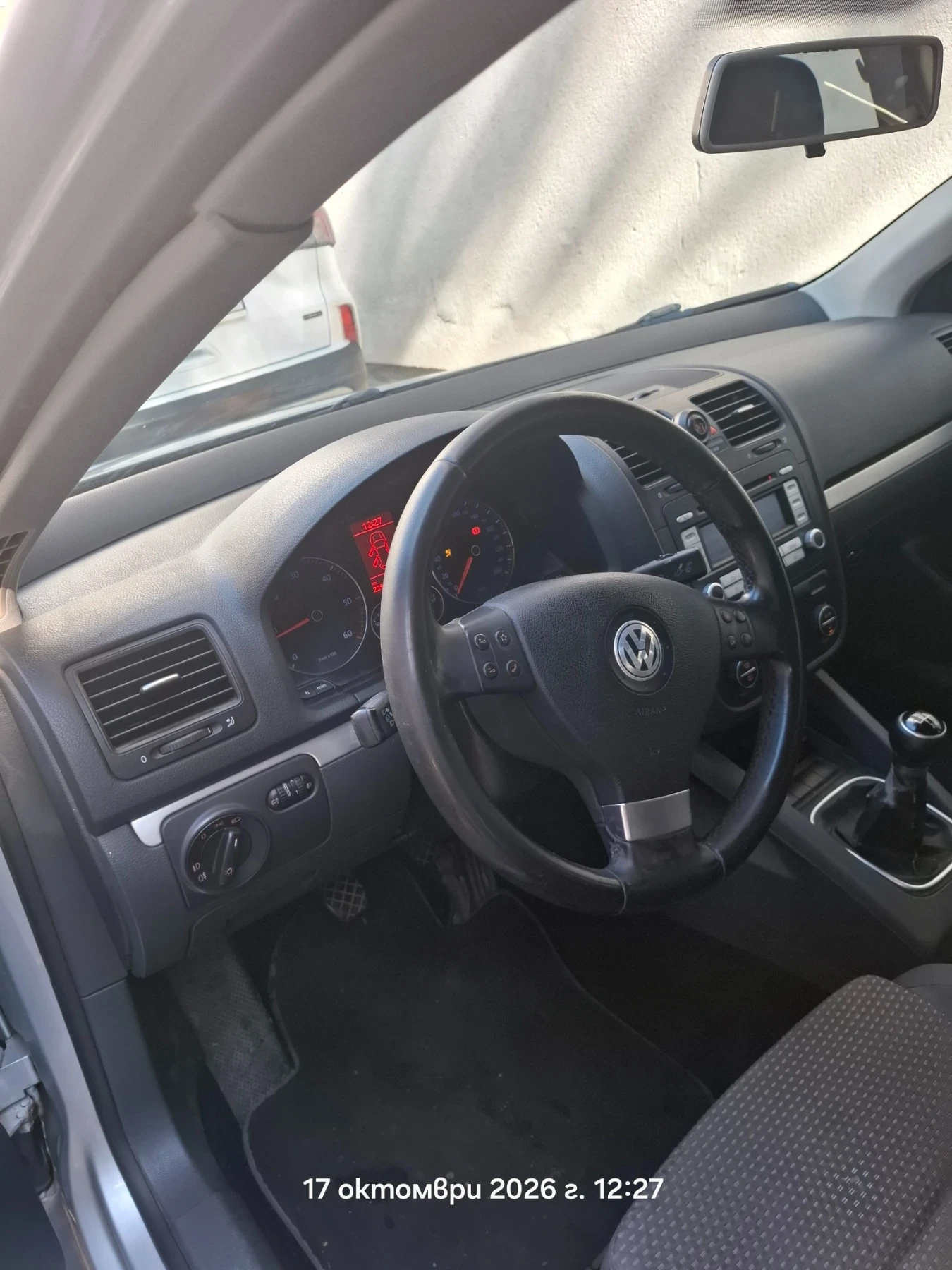 VW Jetta 1.9 tdi, снимка 9 - Автомобили и джипове - 56569396