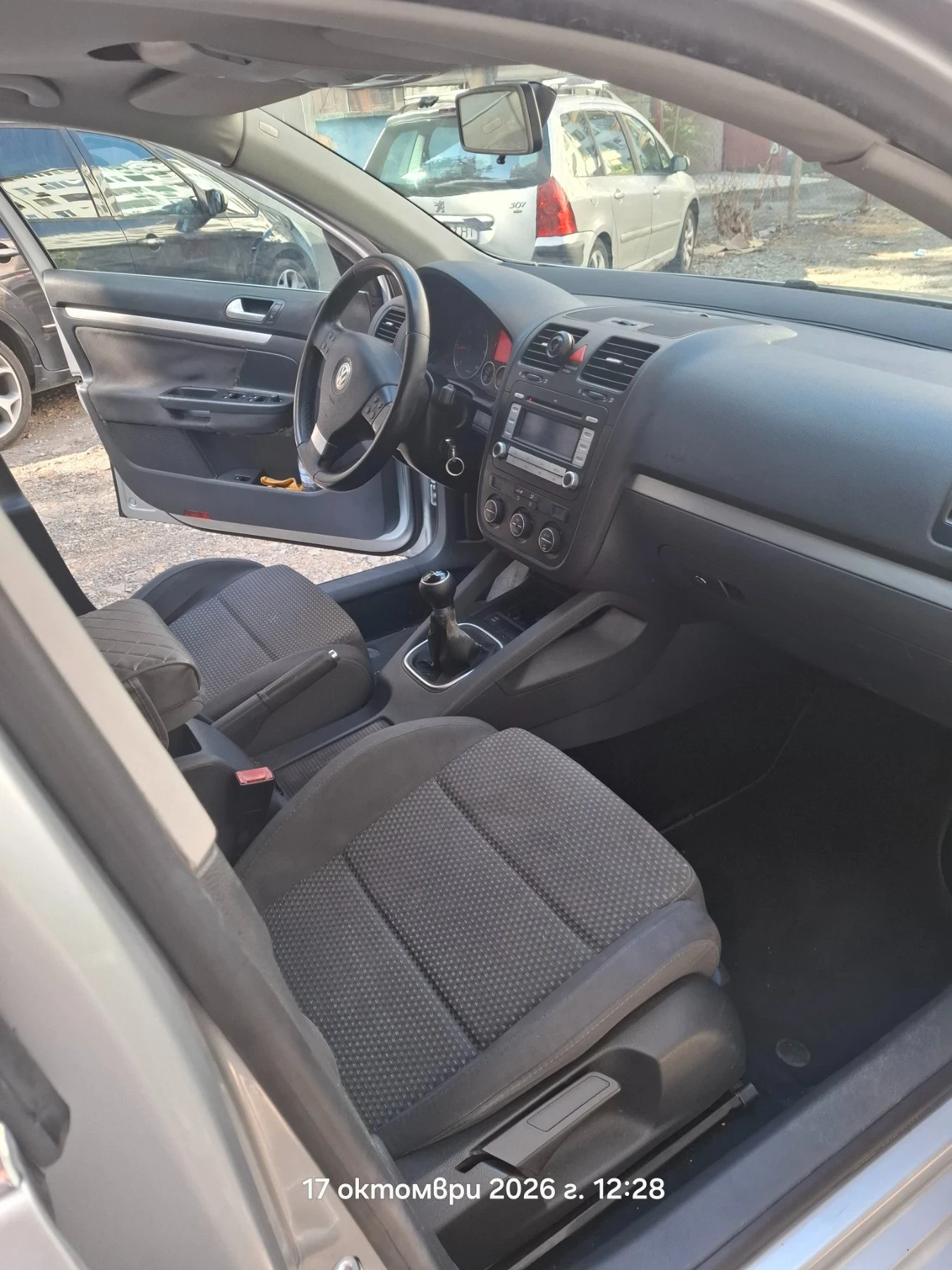 VW Jetta 1.9 tdi, снимка 8 - Автомобили и джипове - 56569396