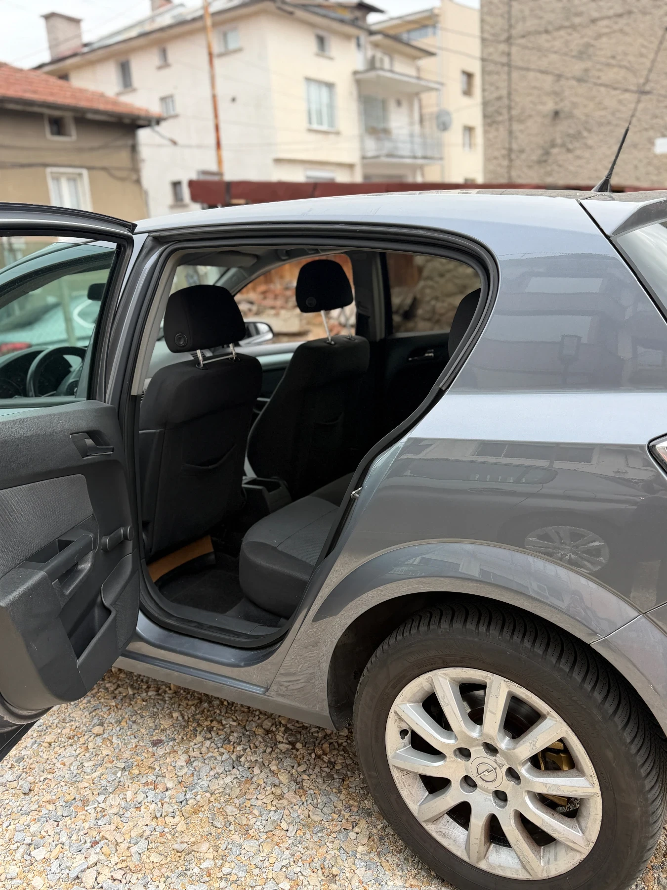 Opel Astra, снимка 10 - Автомобили и джипове - 56706060