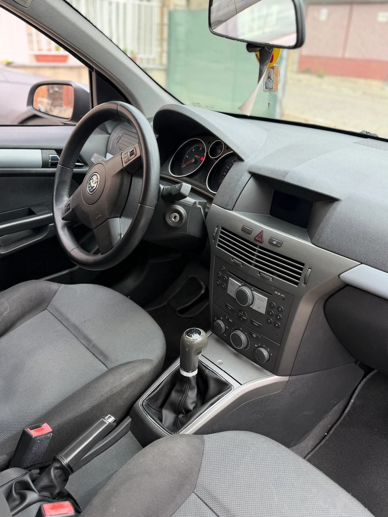 Opel Astra, снимка 6 - Автомобили и джипове - 56706060