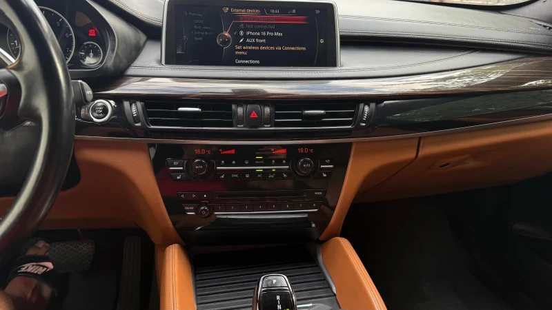 BMW X6 50iX M SportLine, снимка 7 - Автомобили и джипове - 51313353