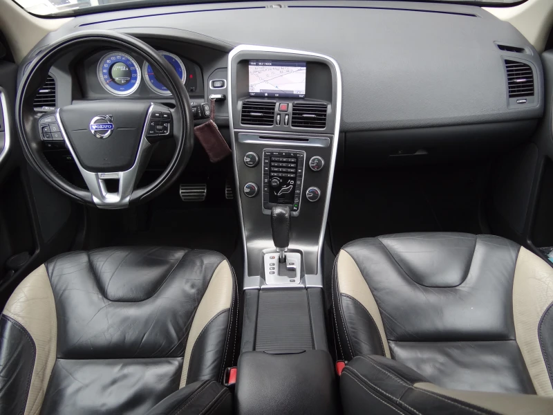 Volvo XC60 2.4D-163k.c. R-Design /4X4/Auto/Koja/Navi/Euro-5B/, снимка 9 - Автомобили и джипове - 52281057
