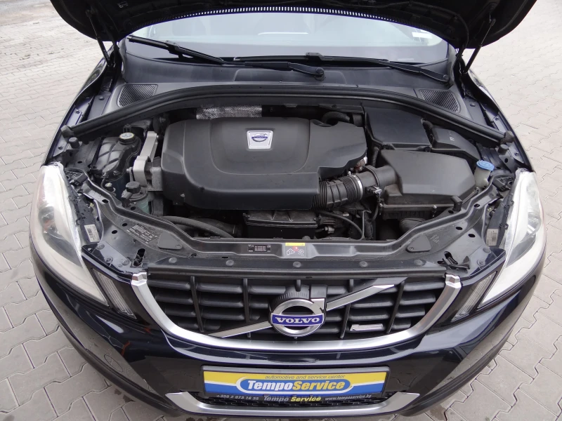 Volvo XC60 2.4D-163k.c. R-Design /4X4/Auto/Koja/Navi/Euro-5B/, снимка 16 - Автомобили и джипове - 52281057