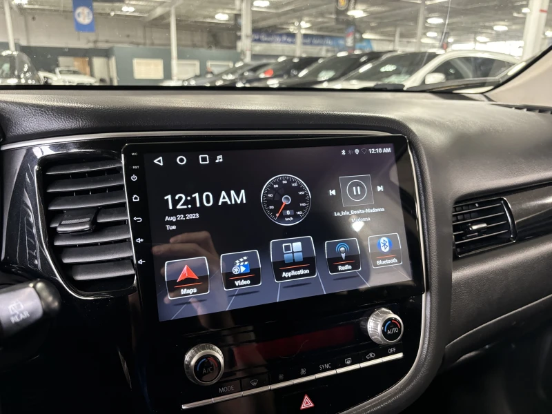 Mitsubishi Outlander 2020* 7 МЕСТА* ES-S AWC* TOUCHSCREEN* ТОП СЪСТОЯНИ, снимка 11 - Автомобили и джипове - 52334790