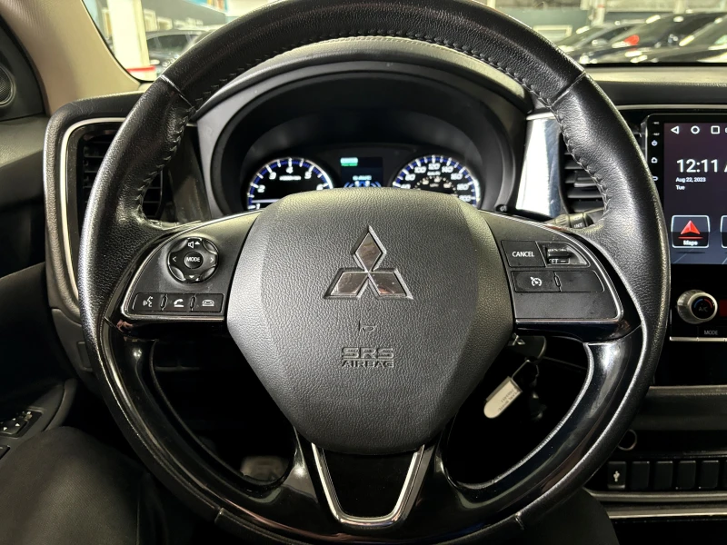Mitsubishi Outlander 2020* 7 МЕСТА* ES-S AWC* TOUCHSCREEN* ТОП СЪСТОЯНИ, снимка 7 - Автомобили и джипове - 52334790