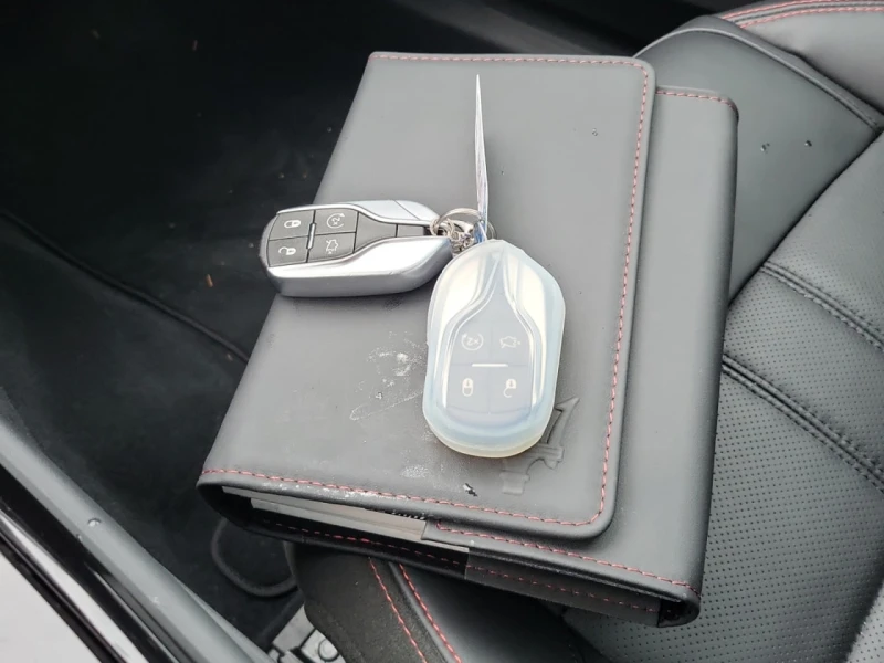 Maserati Levante CARFAX* АВТОФИНАНСИРАНЕ* БЕЗ ПЪРВОНАЧАЛНА ВНОСКА* , снимка 7 - Автомобили и джипове - 52871597