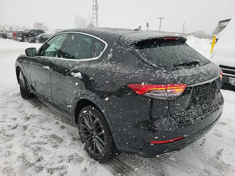 Maserati Levante CARFAX* АВТОФИНАНСИРАНЕ* БЕЗ ПЪРВОНАЧАЛНА ВНОСКА* , снимка 4 - Автомобили и джипове - 52871597