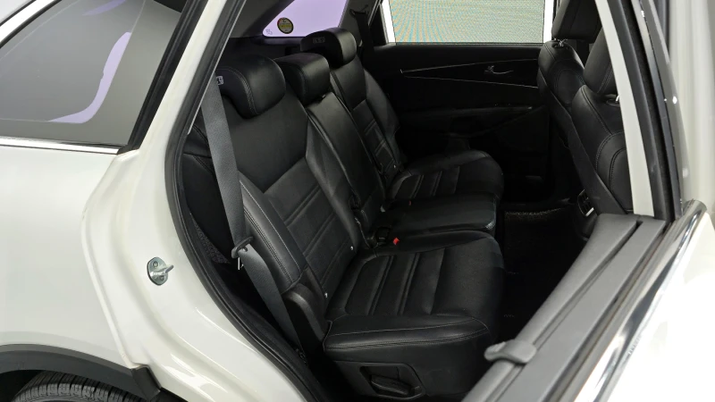 Kia Sorento 2.2CRDI/4x4/Пълна сервизна !!!, снимка 10 - Автомобили и джипове - 53355456