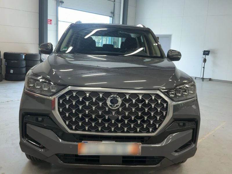 SsangYong Rexton, снимка 9 - Автомобили и джипове - 54746537