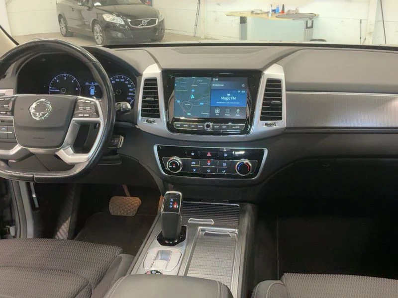 SsangYong Rexton, снимка 12 - Автомобили и джипове - 54746537