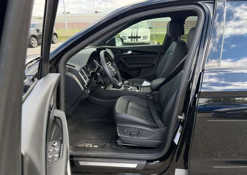 Audi Q5 * KOMFORT * CARFAX * ОПЦИЯ ЗА ФИНАНСИРАНЕ, снимка 3 - Автомобили и джипове - 56208921
