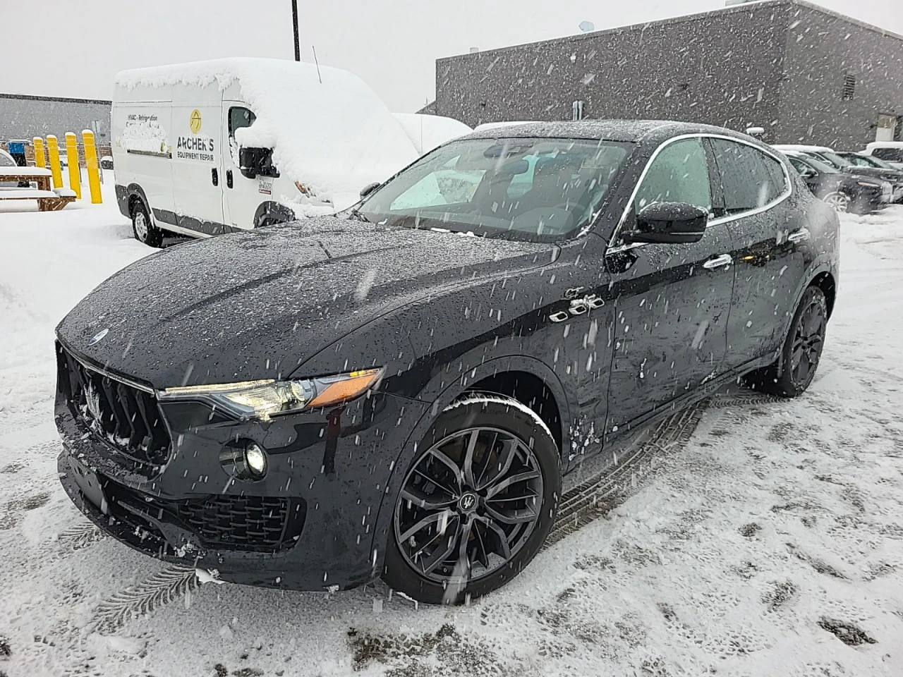 Maserati Levante CARFAX* АВТОФИНАНСИРАНЕ* БЕЗ ПЪРВОНАЧАЛНА ВНОСКА* , снимка 1