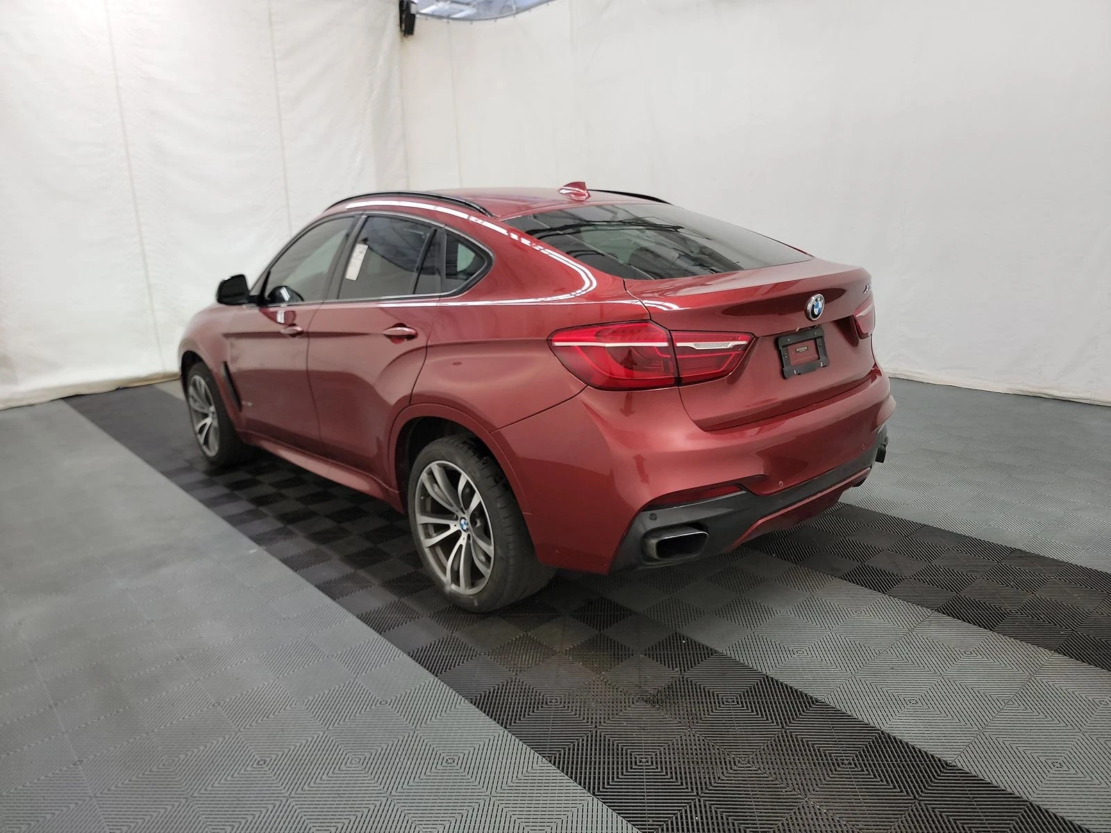 BMW X6 50iX M SportLine - изображение 6