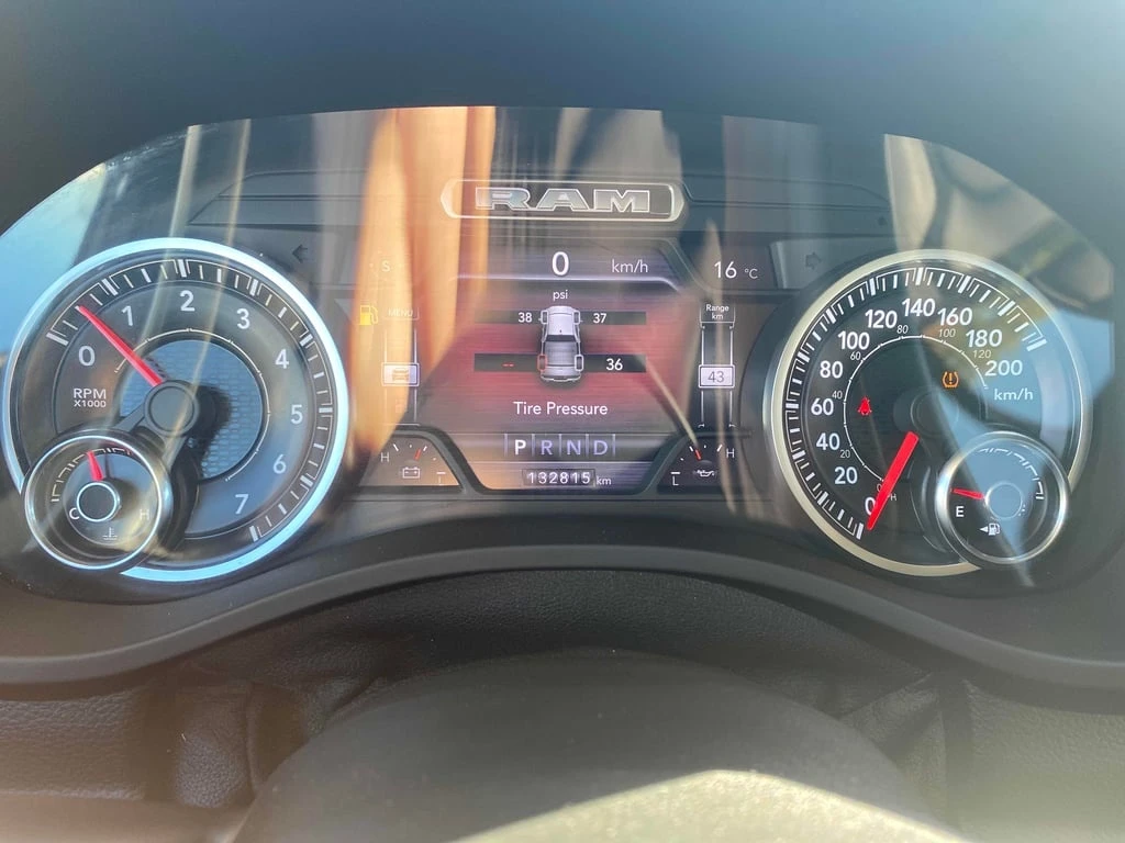 Dodge RAM 1500 2019 LARAMIE 5.7  * БЕЗ ПЪРВОНАЧАЛНА ВНОСКА*  - изображение 8