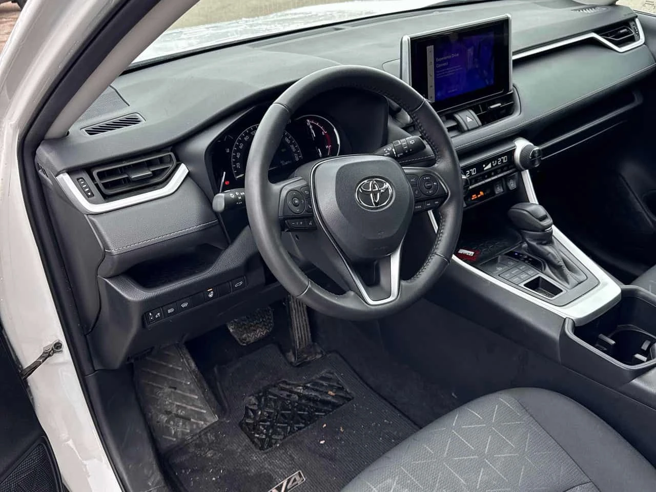 Toyota Rav4  XLE AWD / CARFAX /CAMERA / ПОДГРЕВИ - изображение 5
