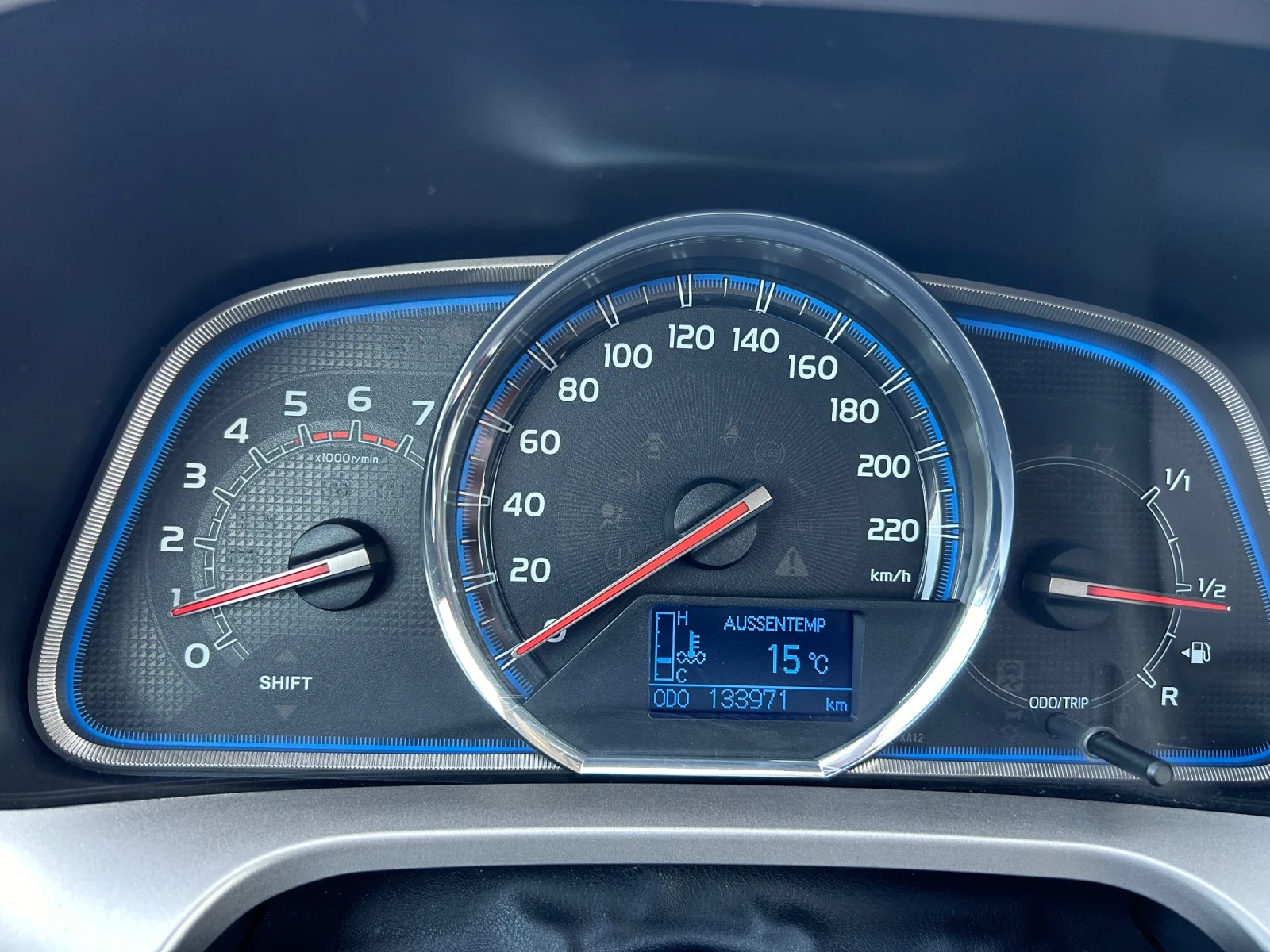 Toyota Rav4 2.0 D-4D, 4�4, WHITE EDITION, 133 970 �� !!! | Mobile.bg � ����������� 10