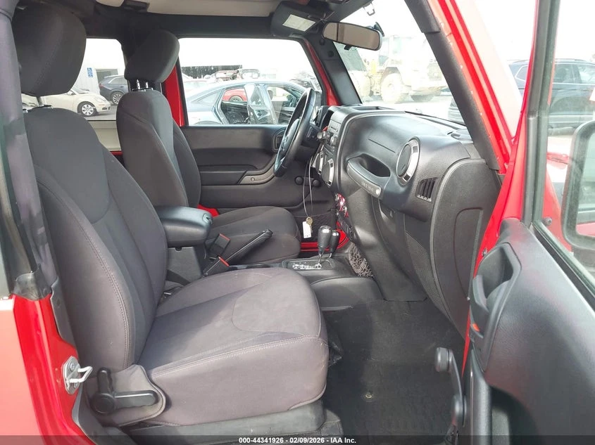 Jeep Wrangler 3.6L V-6 DOHC, VVT, 285HP 4X4 Drive, снимка 5 - Автомобили и джипове - 53917900