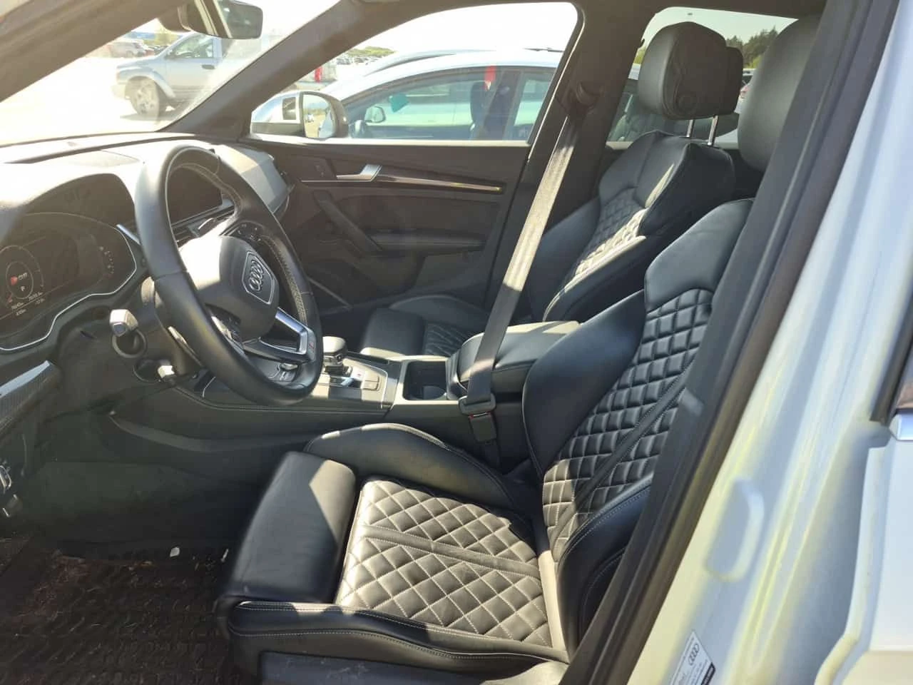 Audi SQ5 3.0TFSI * TECHNIK * CARFAX * Един собственик, снимка 8 - Автомобили и джипове - 54294438