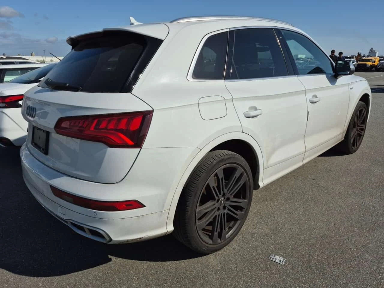 Audi SQ5 3.0TFSI * TECHNIK * CARFAX * Един собственик, снимка 3 - Автомобили и джипове - 54294438